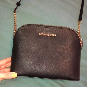 Michael kors crossbody